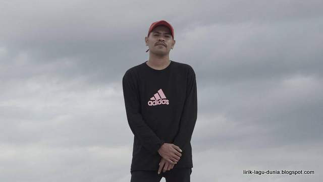 21++ Kapthenpurek berhenti kasihan lirik dan artinya info