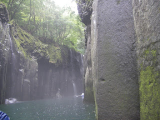 高千穂峡_降りしきる雨