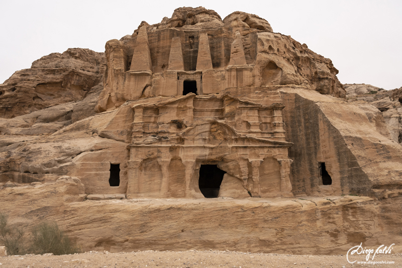 Las Tierras rojas de Jordania - Blogs of Jordan - Visita a la Ciudad de Petra (2)
