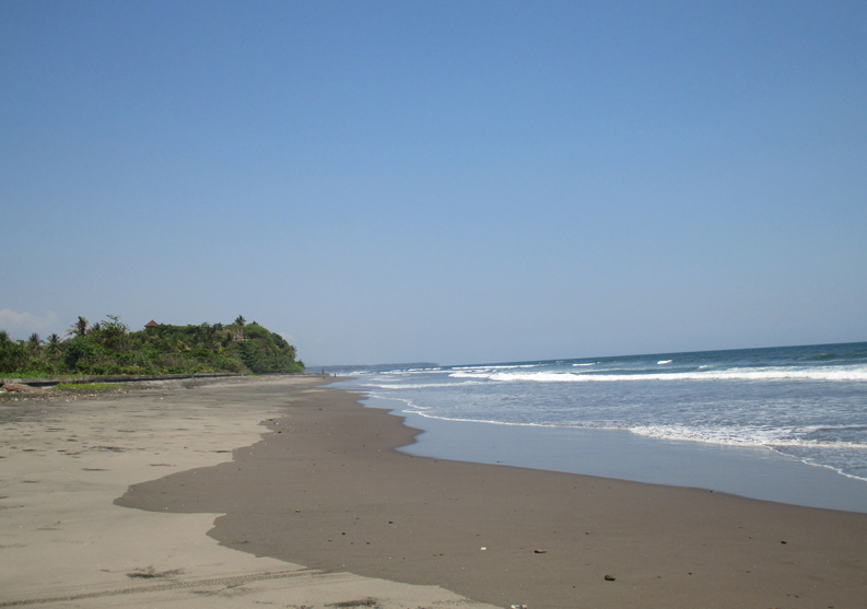 Pantai & Pura Rambut Siwi, Objek Wisata Menarik di
