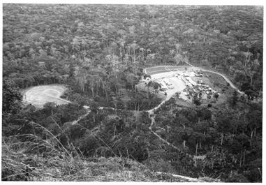 Bom Jesus de Úcua, visto do Morro da Sanga