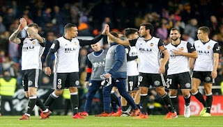 نتيجة مباراة خيتافي وفالنسيا اليوم الأحد 3-12-2017 في الدوري الأسباني أنتهت المباراة ب1 لصالح فريق خيتافي و0 لصالح فريق فالنسيا نتيجة مباراة خيتافي وفالنسيا اليوم الأحد 3-12-2017 في الدوري الأسباني أنتهت المباراة ب1 لصالح فريق خيتافي و0 لصالح فريق فالنسيا