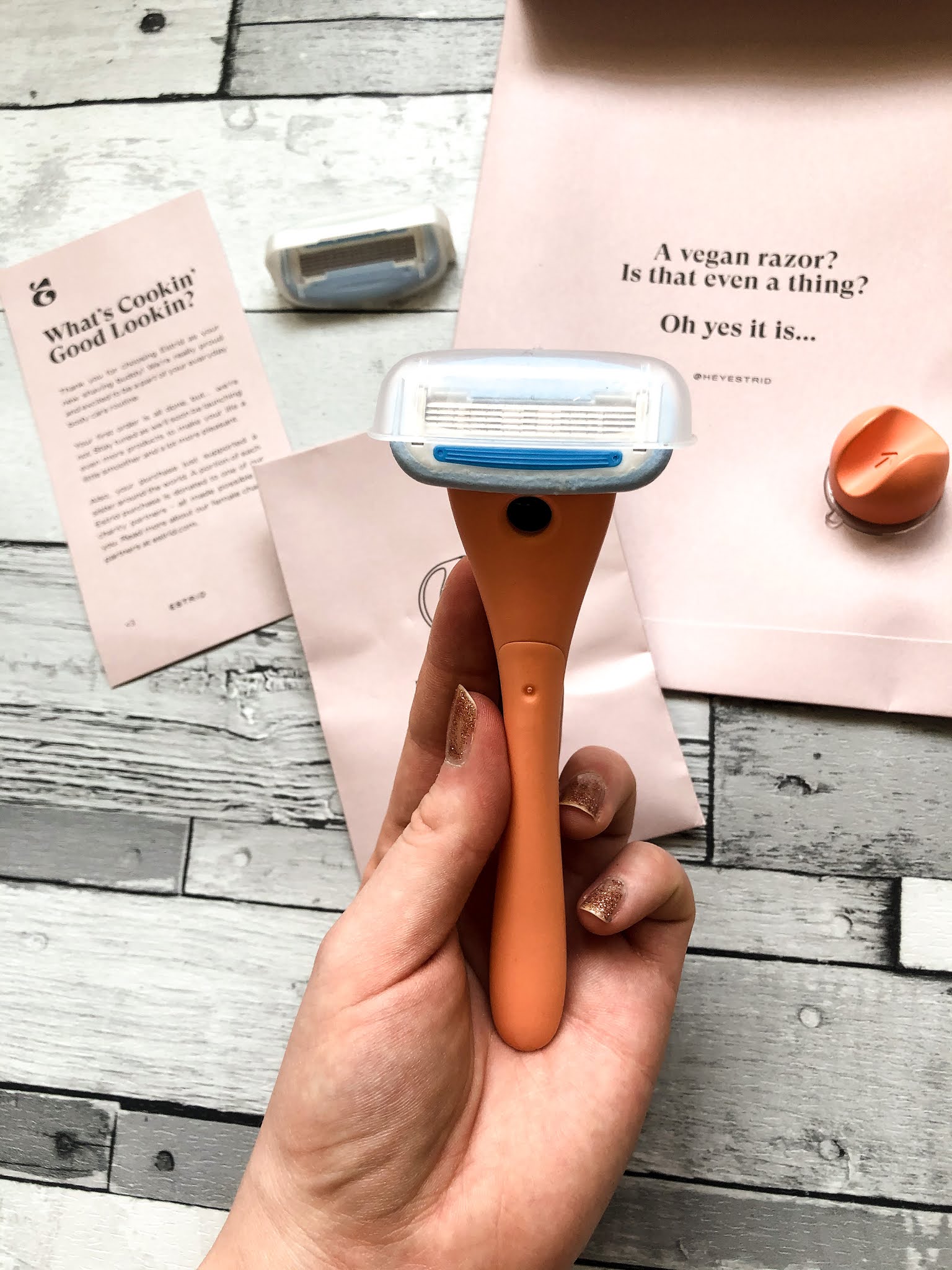 CHANGING THE RAZOR GAME WITH ESTRID - VEGAN AND SUSTAINABLE RAZOR FOR ...