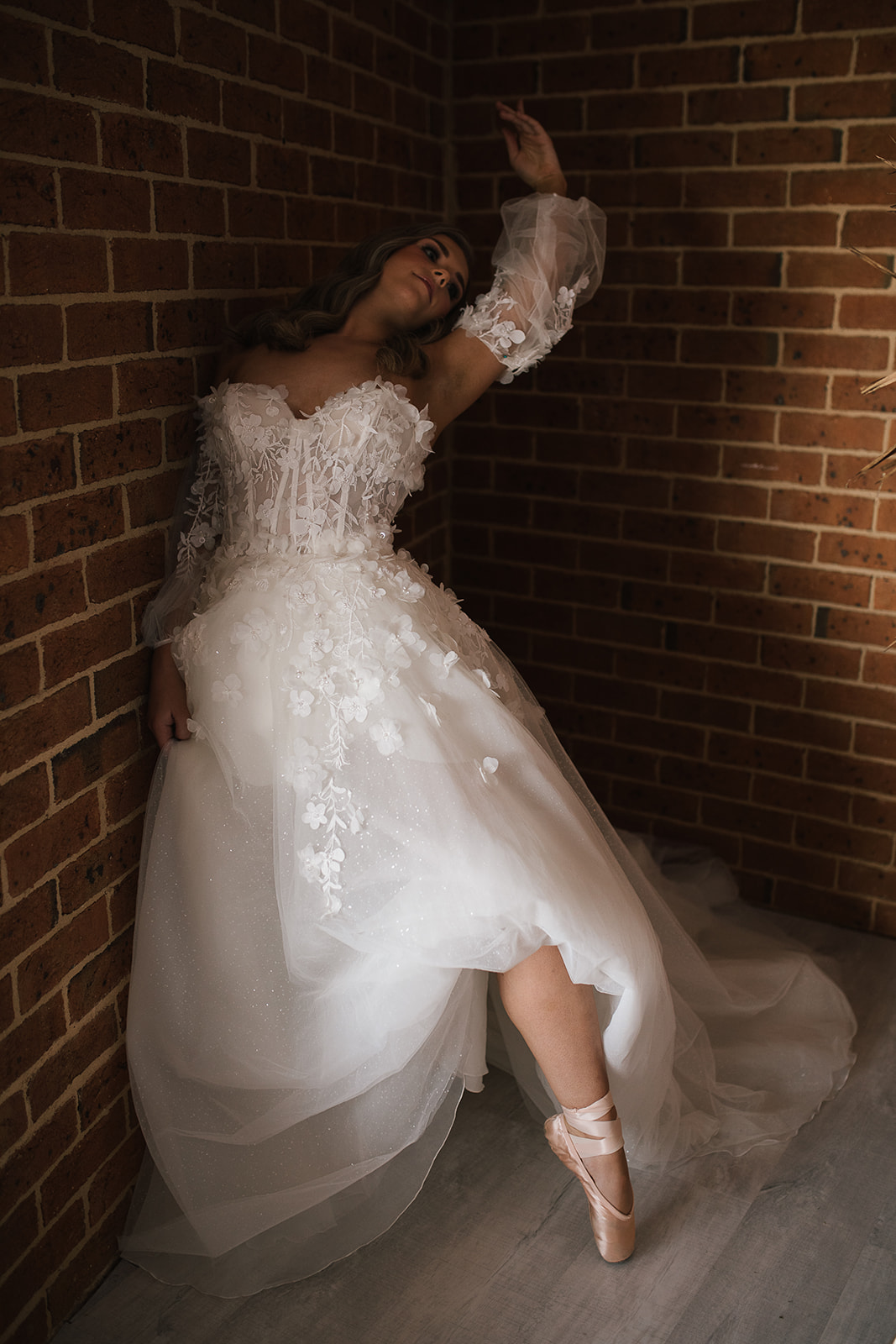 on the aisle blog | ballerina bridal shoot jennifer burch photography central coast weddings nsw bridal gowns floral design pinic setup cake