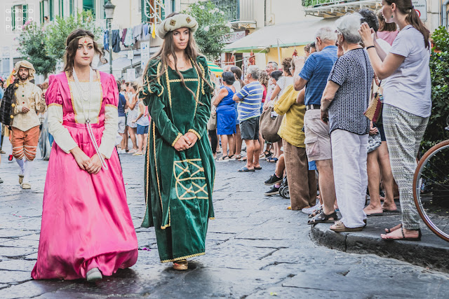 Corteo storico di Sant' Alessandro 2019, Sfilata di Sant' Alessandro 2019, Isola d'Ischia, Foto Ischia, Antiche tradizioni dell' Isola d' Ischia, Ritratto, Castello Aragonese Ischia, Sbandieratori, Mamuthones, 