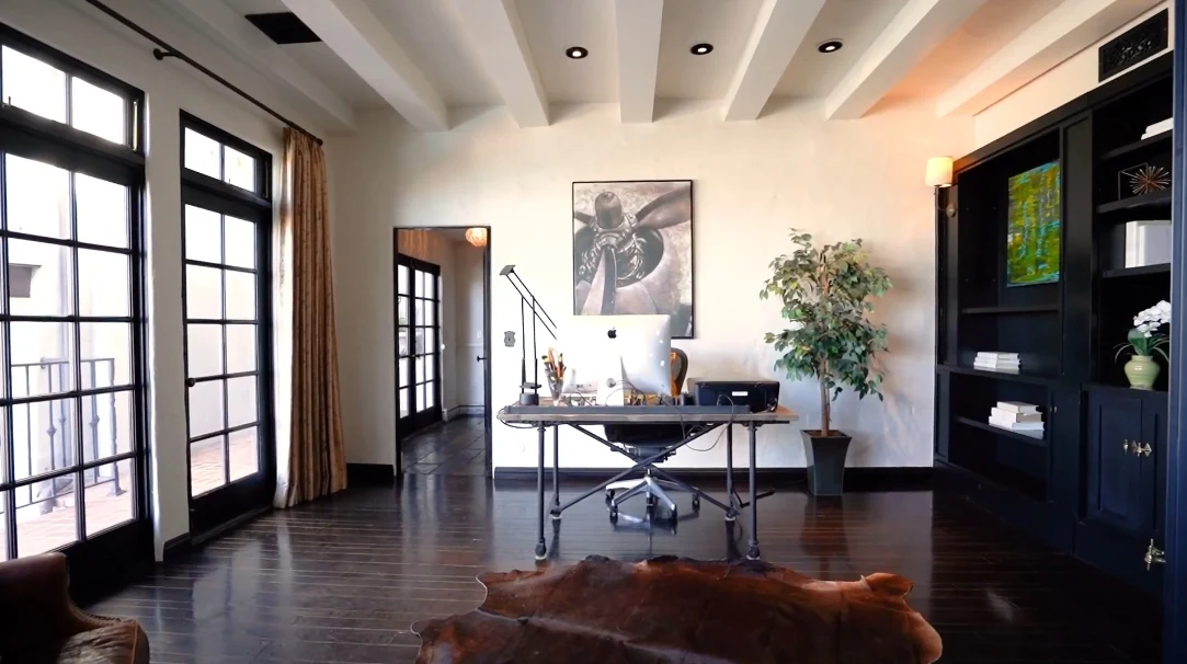 53 Interior Design Photos vs. 2925 Montcalm Ave, Los Angeles Luxury Home Tour
