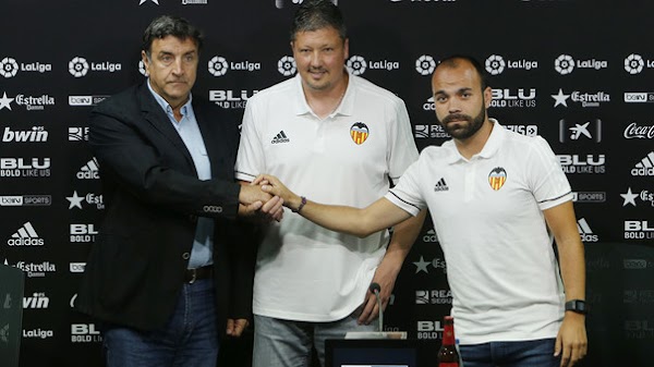 Oficial: Valencia Mestalla, dimite Penev