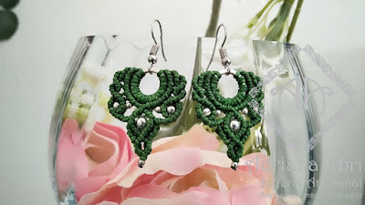 Pendientes en macramé, aros, aretes, Earrings, hoops, earrings in macramé by #AdrianaAbril instagram