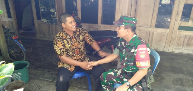 Komsos Dengan Toda Babinsa Gemolong Himbau Pemuda Jauhi Miras dan Narkoba