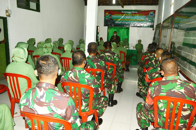 Kunjungi Koramil 14/Karanganom Dandim 0723/KLaten “Utamakan Ibadah dan Bersyukur ” Kunjungi Koramil 14/Karanganom Dandim 0723/KLaten “Utamakan Ibadah dan Bersyukur ”