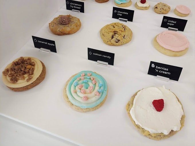 Crumbl Cookies Opens in Sterling Heights