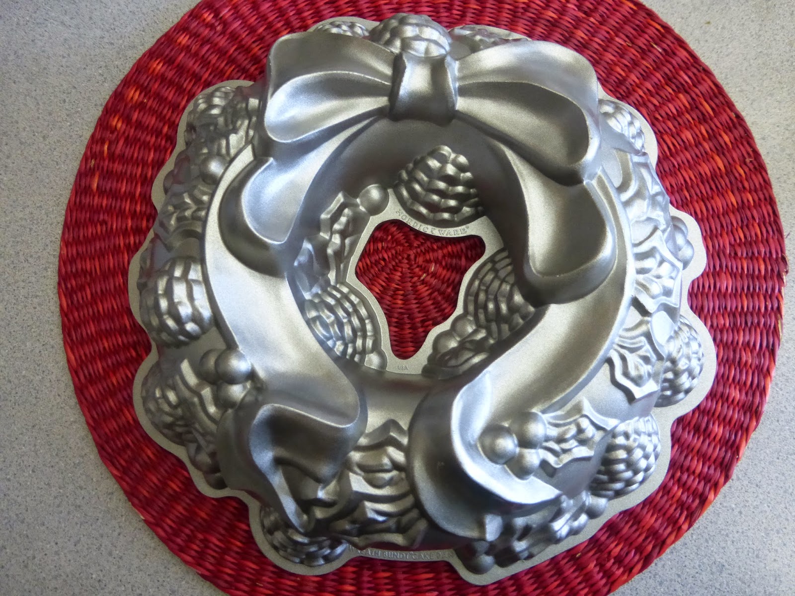 Daily happiness Nordic Ware Holiday Bundt Pans