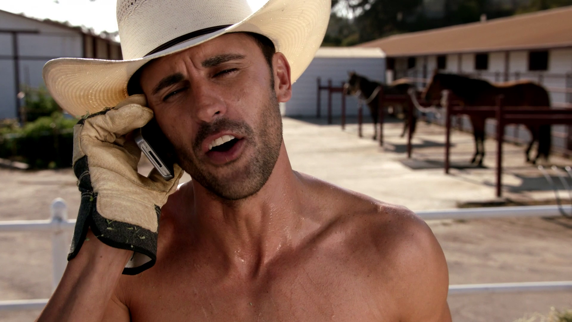 ausCAPS: Denton Blane Everett shirtless in GCB 1-02 "Hell Hath No Fury"