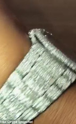 00 "I'm rich" Blac Chyna taunts Rob Kardashian by flashing the $250k diamond gifts he gave her and posing with another man dressed in his robe