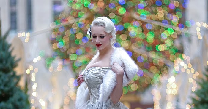 Rachel Ann Jensen ♥: Angelic Holiday || Shimmering Silver at Rockefeller