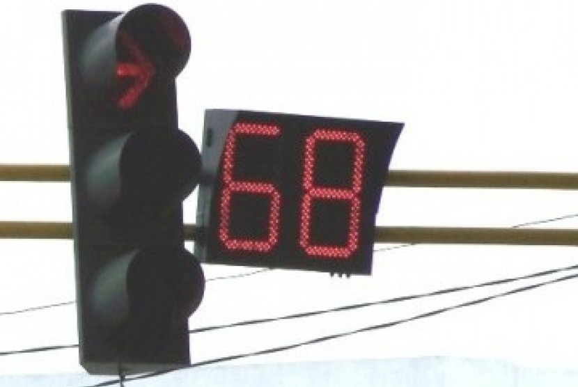 Penyalahgunaan Timer Lampu Lalu Lintas awalilmu.com