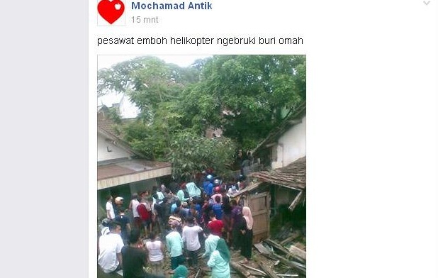 Pesawat Jatuh Menimpa Rumah Warga Bikin Heboh Warga Kota Malang Pesawat Jatuh Menimpa Rumah Warga Bikin Heboh Warga Kota Malang