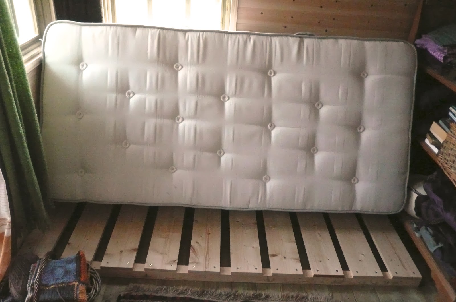 Kindred of the Quiet Way Damp and dry