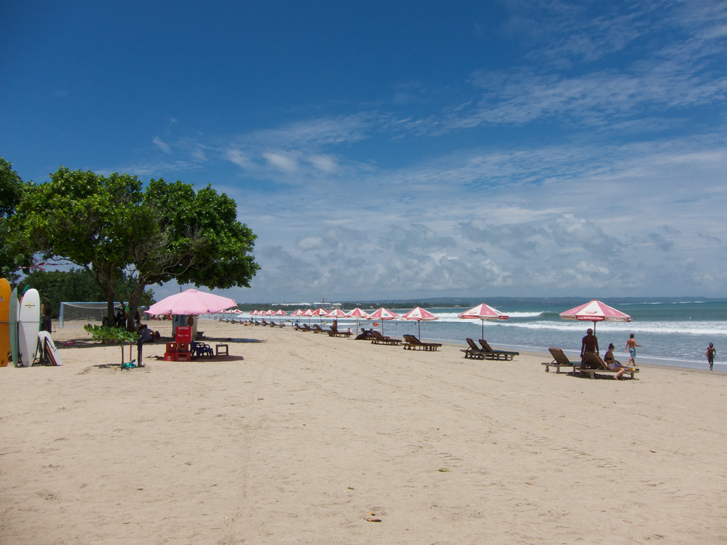 Daftar 8 Pantai  Terindah di Indonesia Gratis Info News