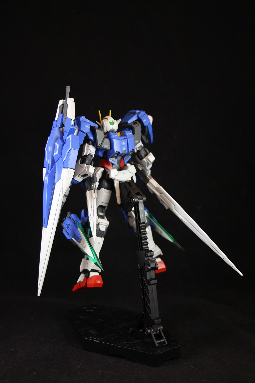 RG 00 Gundam Seven Sword