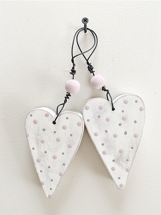 2 rustic hearts with wire hangers