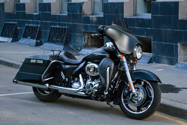 Powerful Engine Expensive Bike HD Wallpaper Powerful Engine Expensive Bike HD Wallpaper
