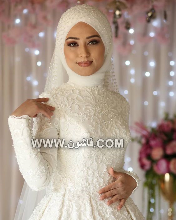 بالصور أجدد الأشكال العصرية فى عالم لفات الطُرح للعرائس المحجبات فساتين زفاف, فساتين زفاف محجبات, لفات طرح للزفاف, لفات حجاب للزفاف, أشكال لفات الحجاب فى الفرح