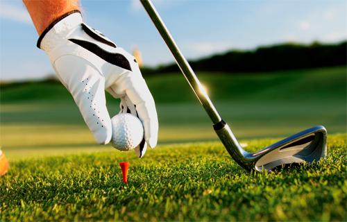 Những nguyên tắc chơi golf cơ bản là người chơi lên biết Choi-golf%25282%2529