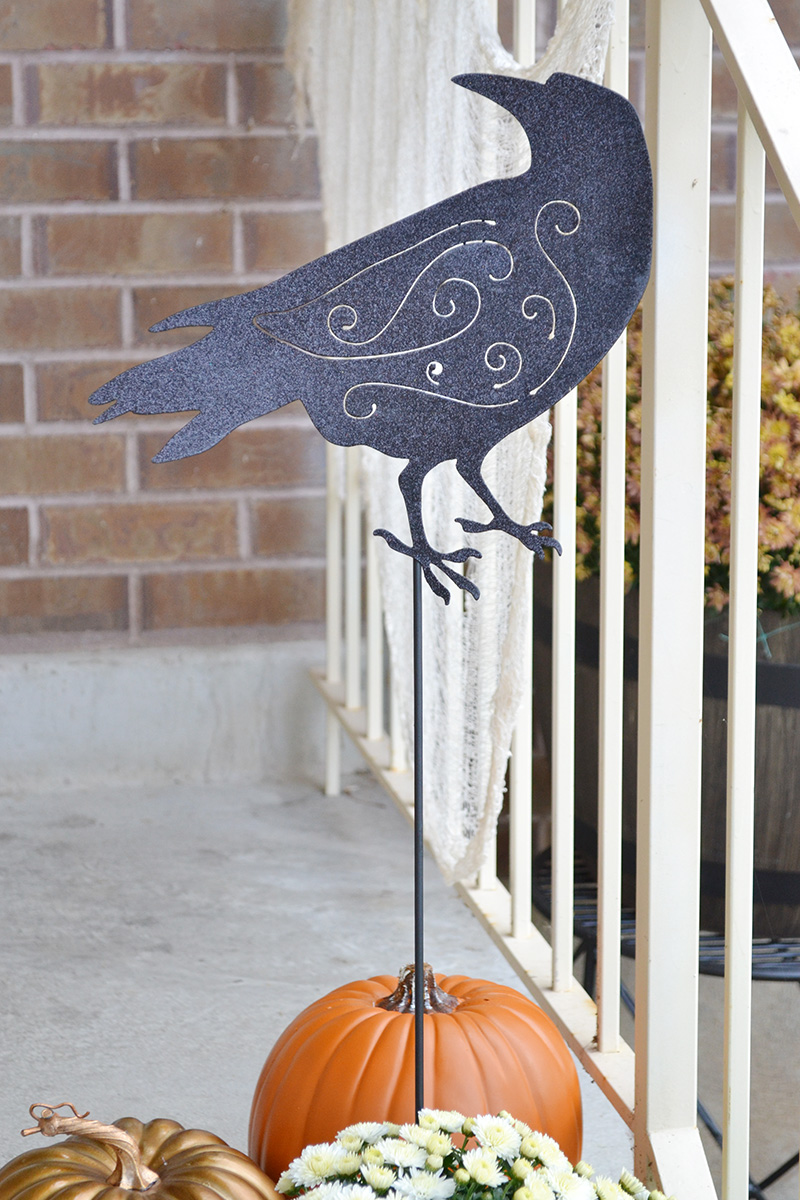 Aly Dosdall Outdoor Fall Halloween Decor