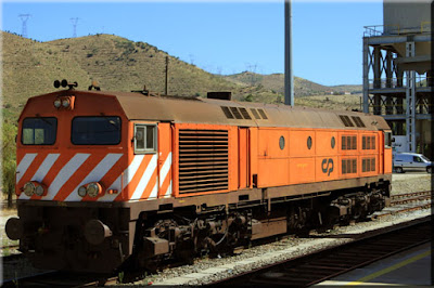 http://chemins-de-fer-portugais.fr.gd/Locomotives-Diesel-S-e2-rie-1960.htm