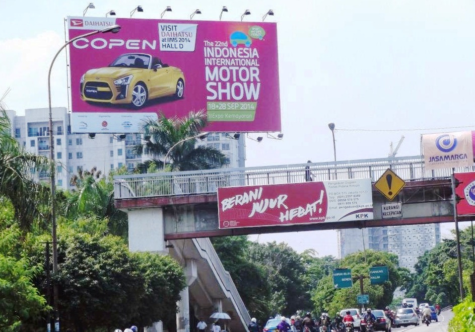 Contoh Iklan Reklame Imagesee - Riset