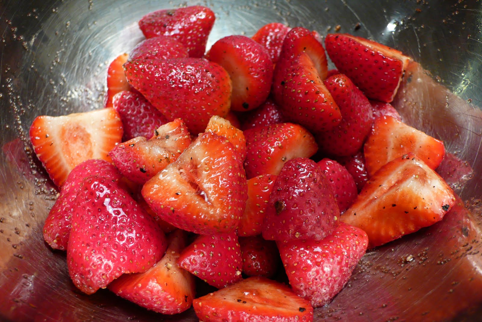 delimilli Balsamic Vinegar Macerated Strawberries With