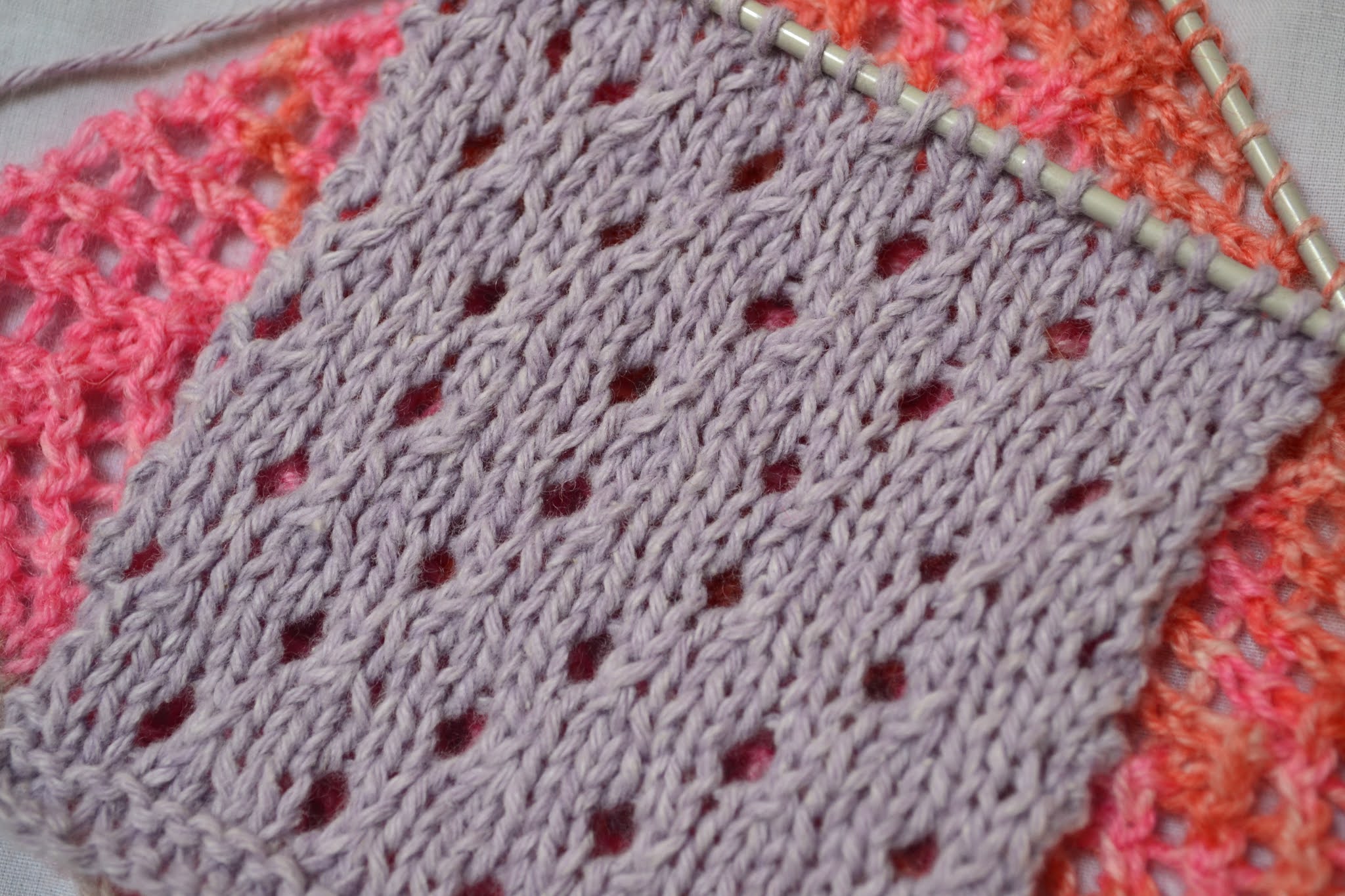 Knitting Novice The Weekly Swatch Staggered Eyelets