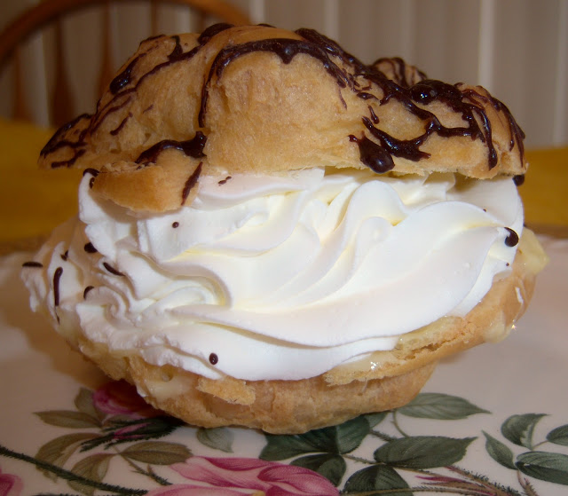 this is a st joseph's day cream puff