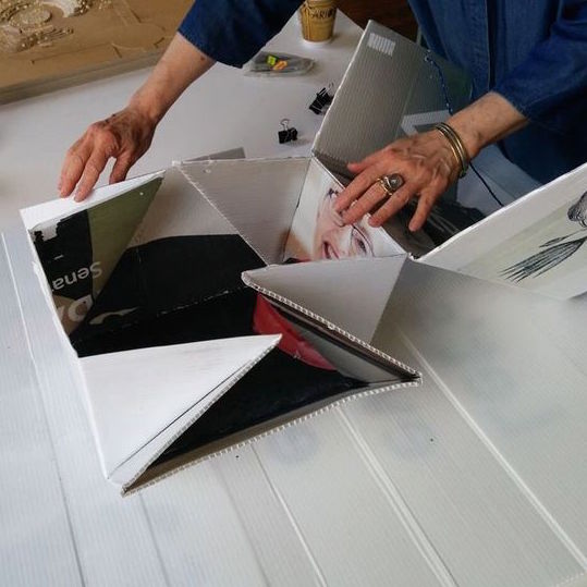 Bí democracy workshops to create emergency bee housing from election posters Bí democracy workshops to create emergency bee housing from election posters