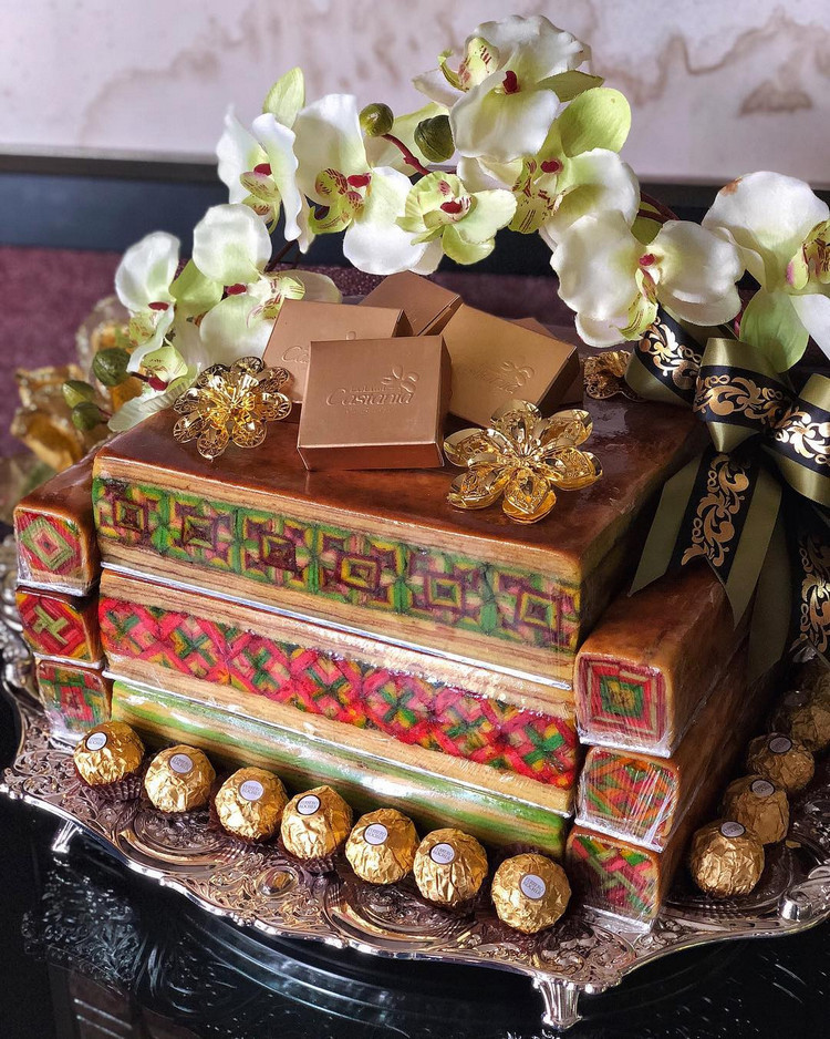Malaysian Kek Lapis Sarawak, The layers cake with geometric patterns