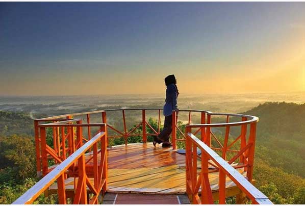 Bukit Cinta Gunung Gajah