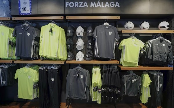 Málaga, nuevo horario en las tiendas oficiales del club