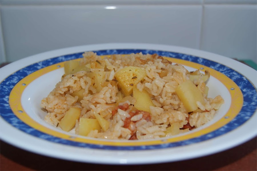 Arroz con chorizo y patatas