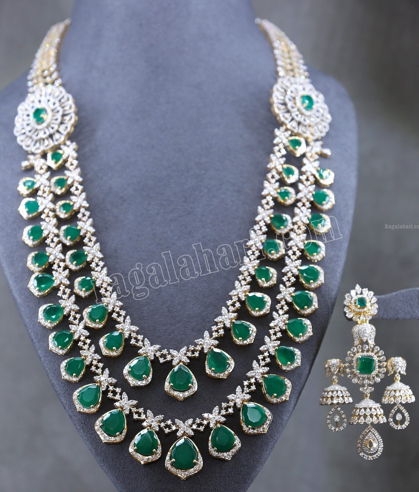 Two Layers Diamond Emerald Set - Jewellery Designs