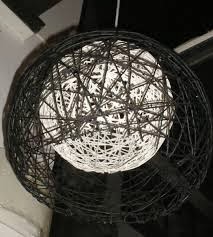 Neo arquitecturaymas: Originales lámparas de techo con cuerdas, bolas