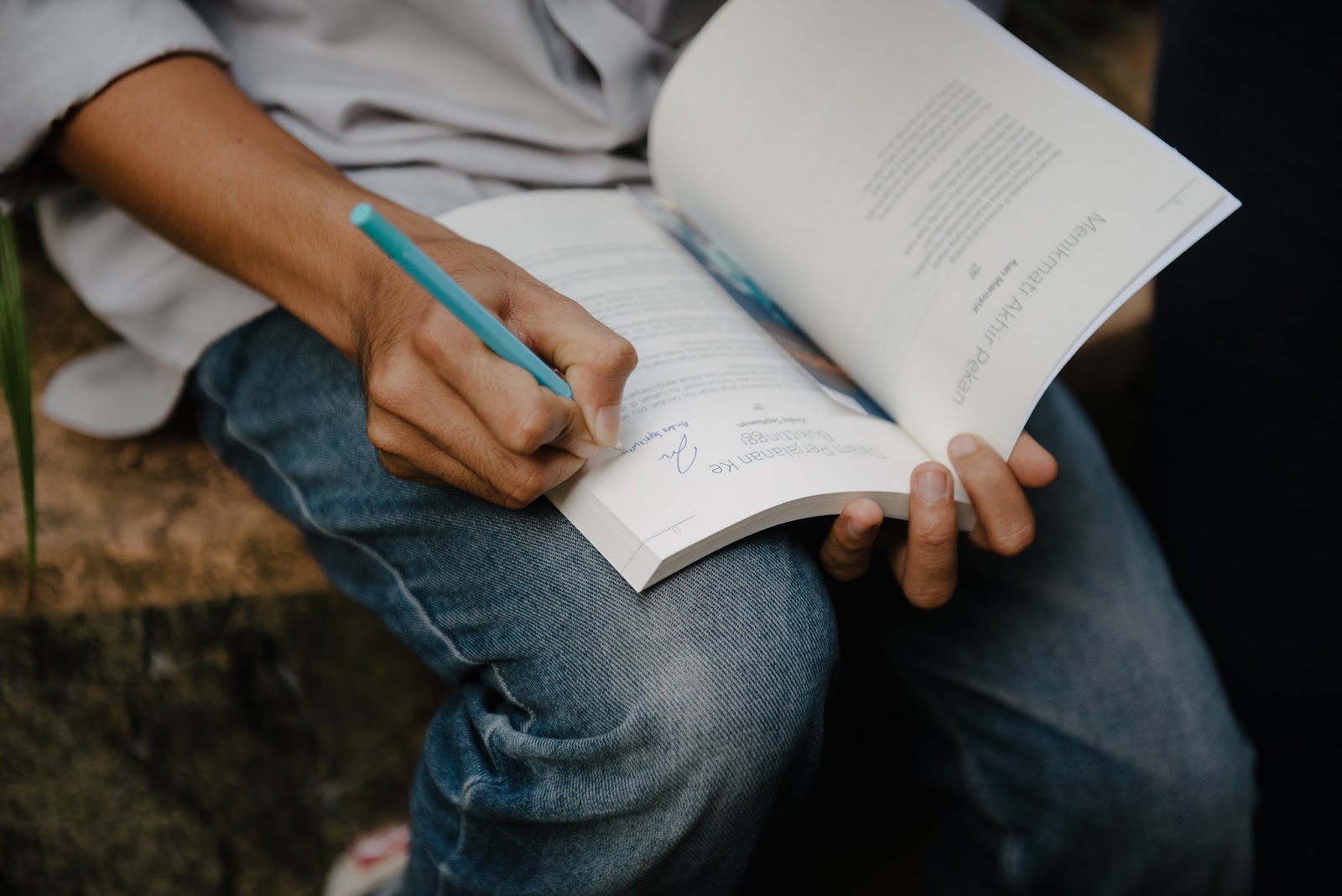 Reading and writing. Write writer read. Reading writing learner. Read and write. Read and write.