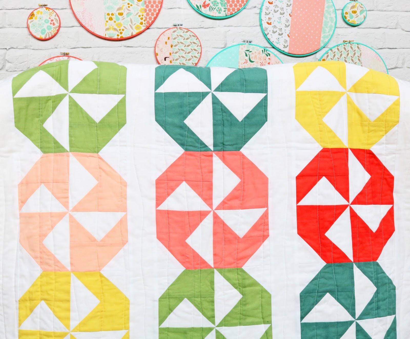 pinwheels Make Baby Quilts / CHARM ABOUT YOU