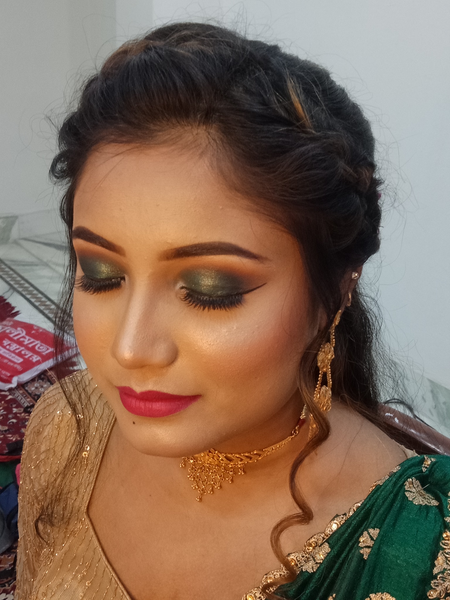 How to Hire glisten makeover by Nikita for Best bridal Makeup service in Kolkata