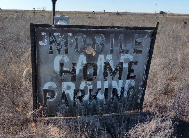 Abandoned Ella's Frontier Trading Post in Joseph City Arizona