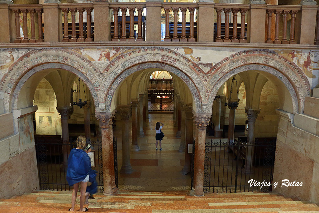 Basílica de San Zeno, Bolonia