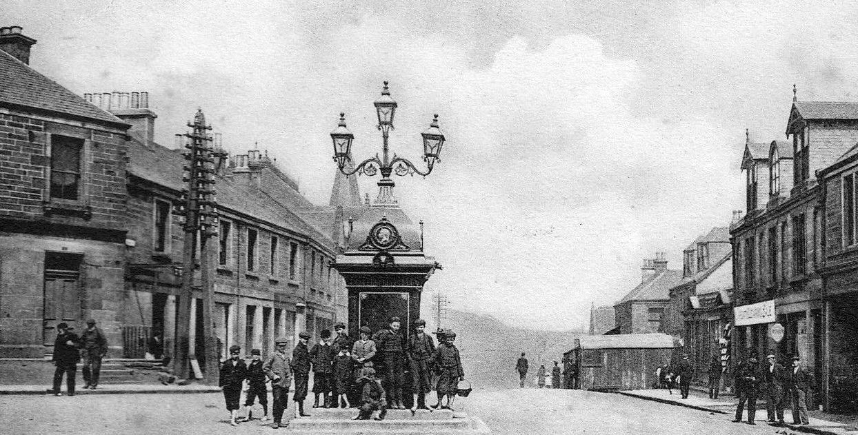 Tour Scotland Old Photograph Fountain Cowdenbeath Fife Scotland