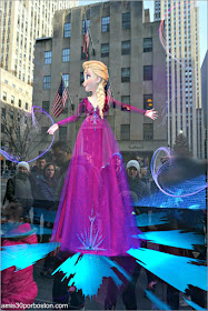 Elsa en el Saks Fifth Avenue de Nueva York Elsa en el Saks Fifth Avenue de Nueva York