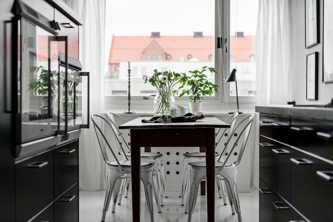 SIMPLEMENT DÉCONTRACTÉ