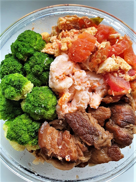 今日午餐：蕃茄炒蛋、青花菜、紅燒肉，2021.04.15